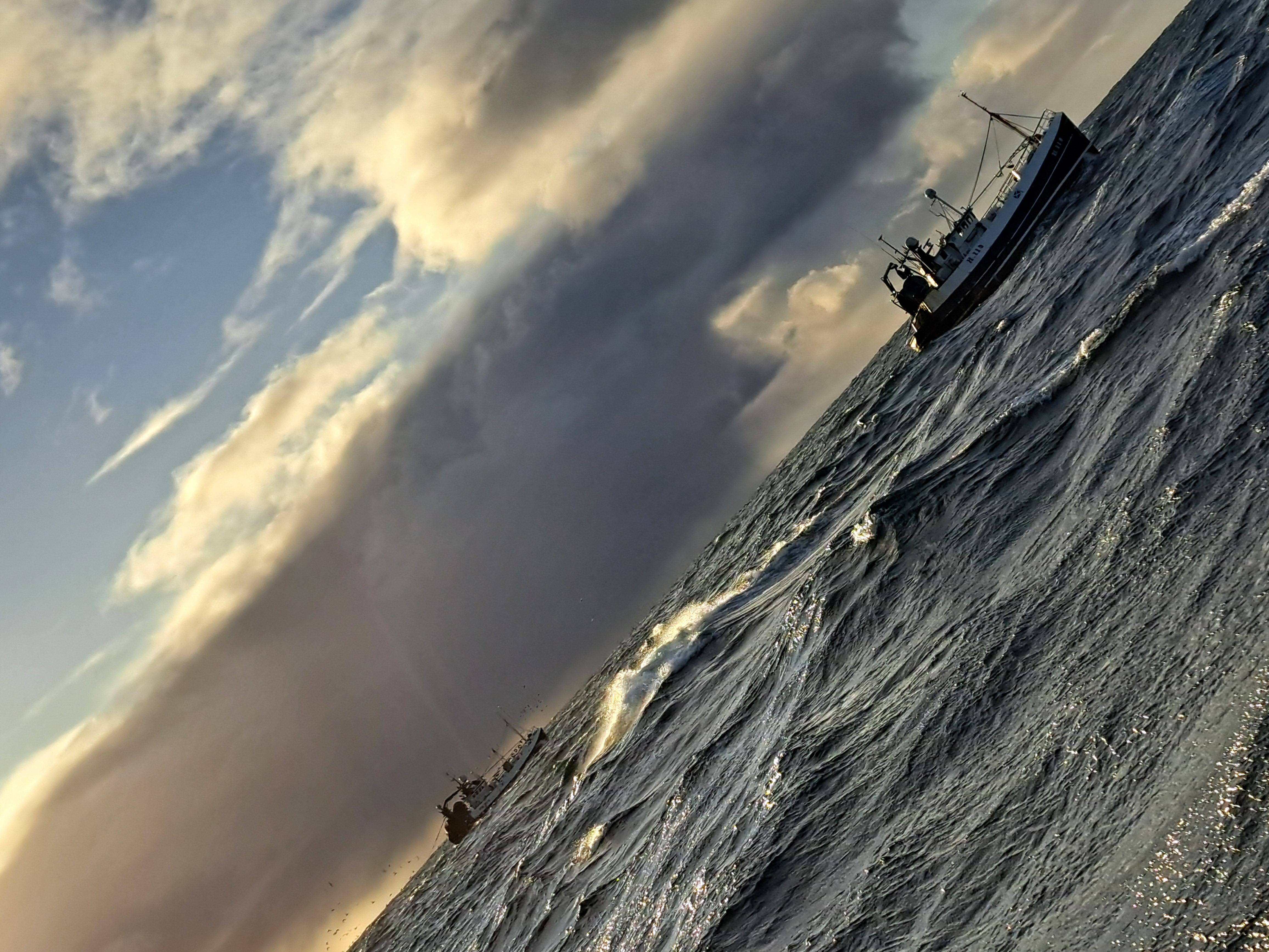 To fish or not to fish today, that's a question.....jpg